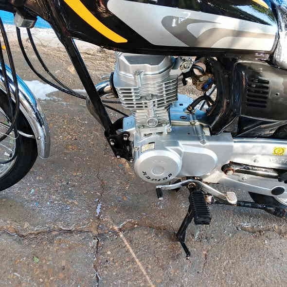 دراجه للبيع بدون اوراق تعمير جديد مكاني عماره رقم راعيه ***********
