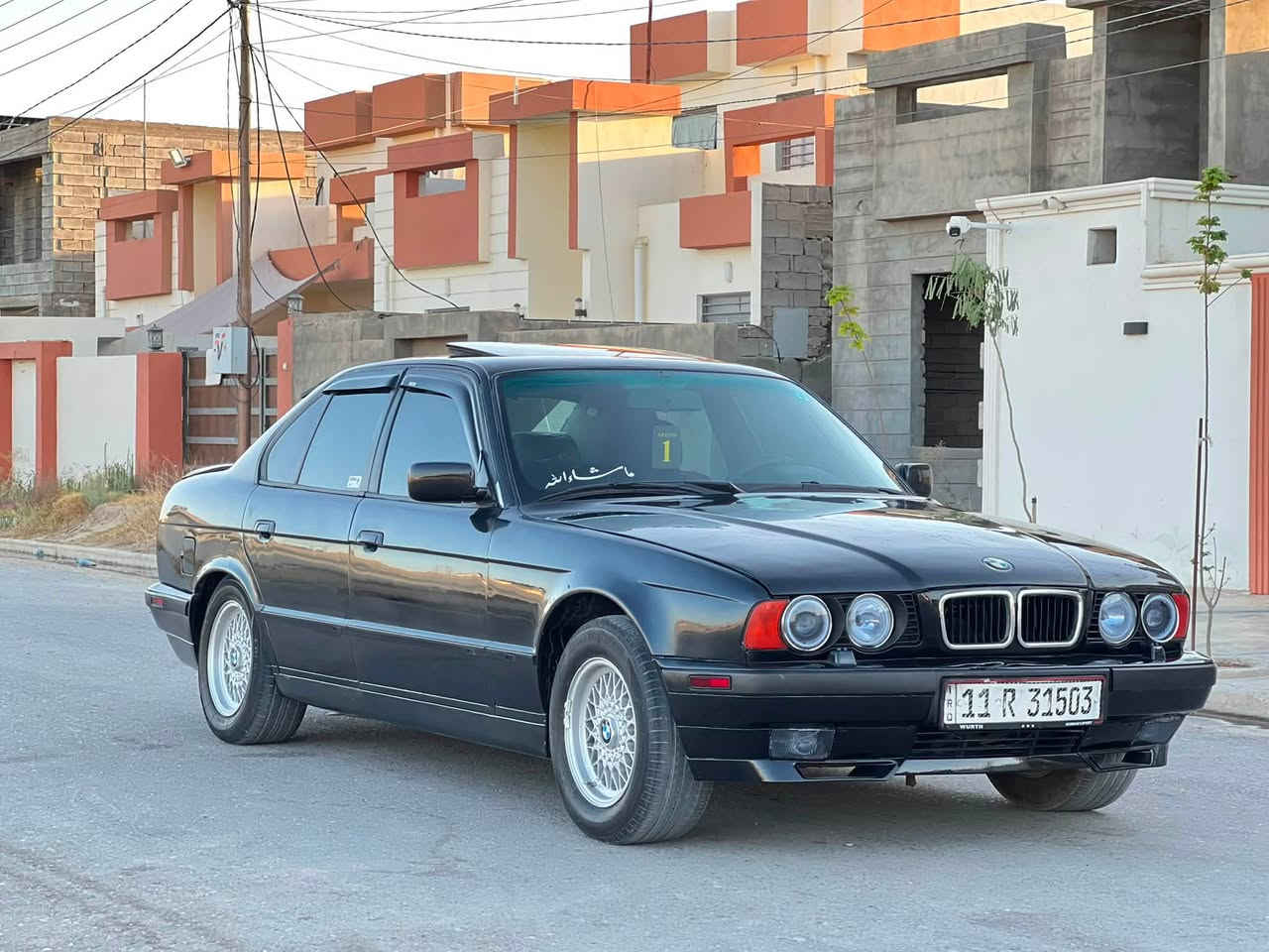 السلام عليكم للبيع BMW525مسكر عدل موديل 1992 بغداد الدولي فول اوتو  سلايد روف كشن كهرباء مري منفصل تبريد قطعتين بدون ضرر فقط صبغ جماليه شرط التحويل والغرامات سعر 65$ وبيها مجال مكاني صلاح الدين ***********
