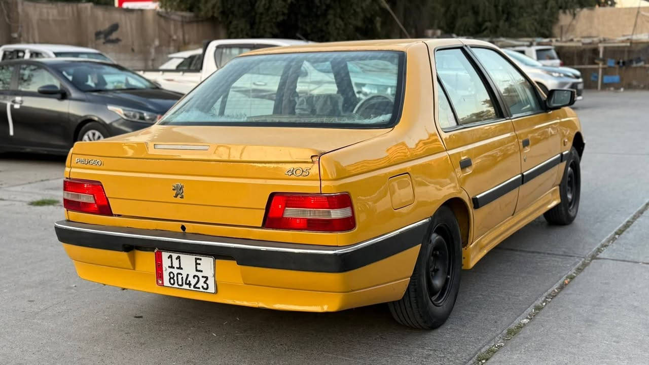 ***********
السلام عليكم
بيجو 405 لميس للبيع فقط 
جاملغات خلفيه +امامي عكس السائق صبغ غرامات هيىئه رقم جديد هزه جديده 
العنوان بغداد الكرخ 
مكلف بلنشر
السعر ٢٨
***********
وتساب
