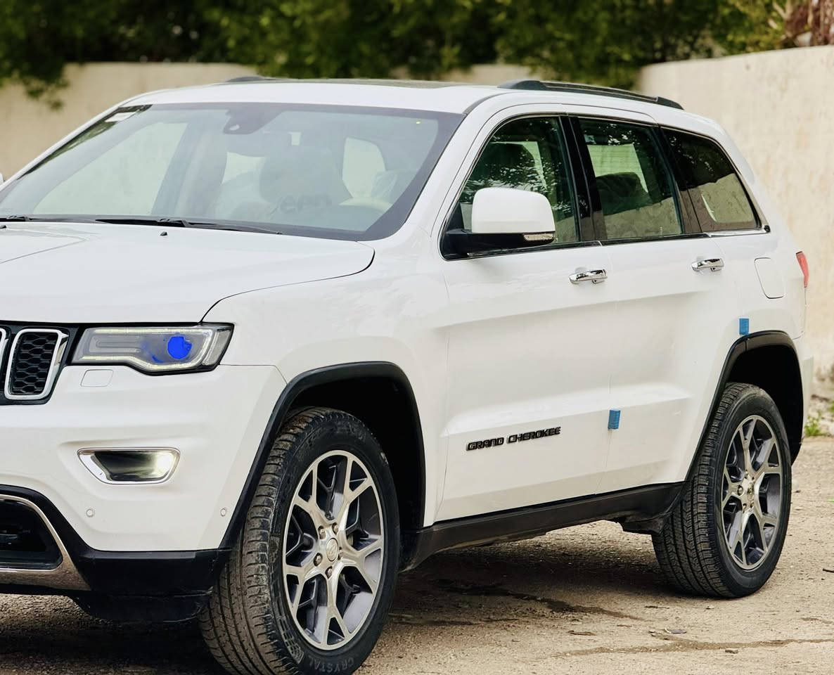 سلام عليكم   ؟ بيع مستعجل 

جيب لمتدد خليجي وكاله هارلم 

موديل 2019 ب اسمي 

السعر : 228$  وبيه مجااال 

اتصال : ***********

فول مواصفات 1/1

بنراما

بصمة 6 سلندر 

( مكفول كفاله )    

فقط ربع جاملغ صبغ وربع البنيد سونر مرفوق

المحرك : V6.  3.6L . 

العداد : 85 km  

المواصفات : 4x4

* قيادة ذاتية عند المنعطفات. 

* رادار جنبيه وحساسات خلفي ماميه. 

* تحذير الخروج عن المسار . 

* تحذير النقطة عمياء

*  ..  

* كاميرة . خليهي متحركه 

* المصابيح الأمامية زنون 

* دخول ذكي. . 

* تشغيل عن بعد .

* الصندوق الخلفيي 

* حساسات خلفية  .

* مكيف خلفي مع وحدة تحكم منفصلة . 

* تدفئة كشنات + ستيرن +تبريد

فتحه. 

* مانع تصادم خلفي 

* محدد سرعة . 

* نظام التشغيل والاطفاء الاوتوماتيكي .

* نظام بريك اوتماتيكي

بغداد حي اور
