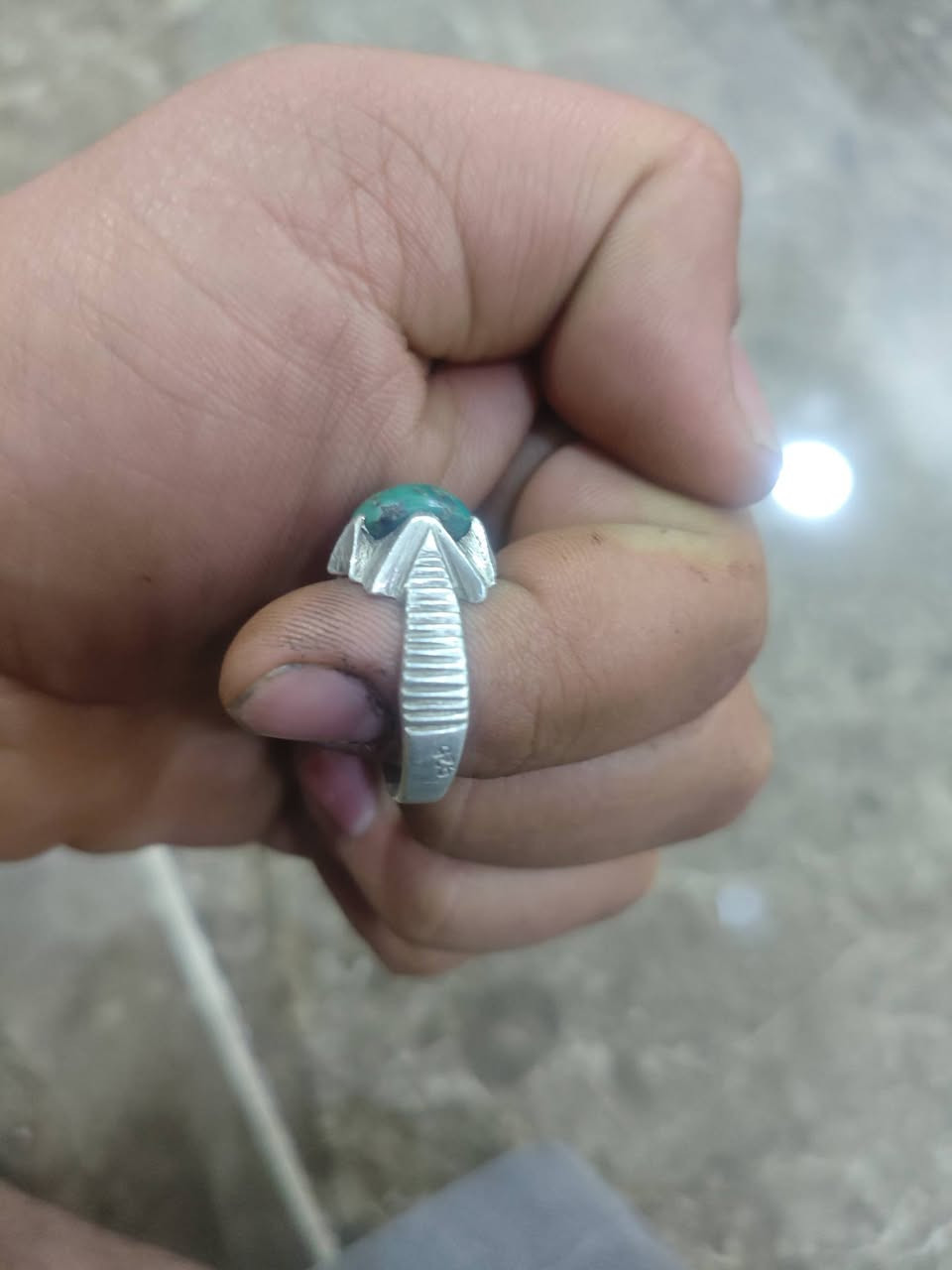 سعر 30 مكان البصره ما موجود 
رقم الهاتف ***********
