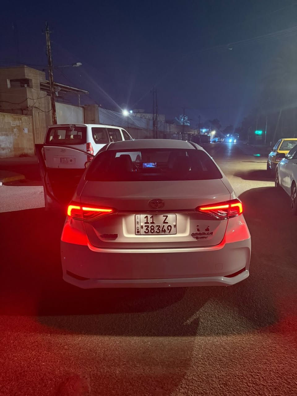 السلام عليكم كورولا هايبرد للبيع 2025 مكفوله كفاله عامه ماشيه 23 الف السياره بعدها جديده فول فتحه بصمه مقاعد جلد مكانها بغداد سعرها 153 وبيها مجال 
للاستفسار ***********
