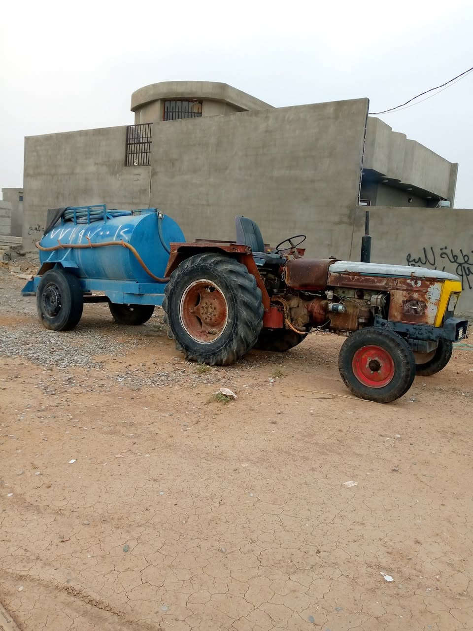 مكينه عنتر 89وراهه مقطوره كامله ماطور وصونده 25متر المكان كركوك ***********
