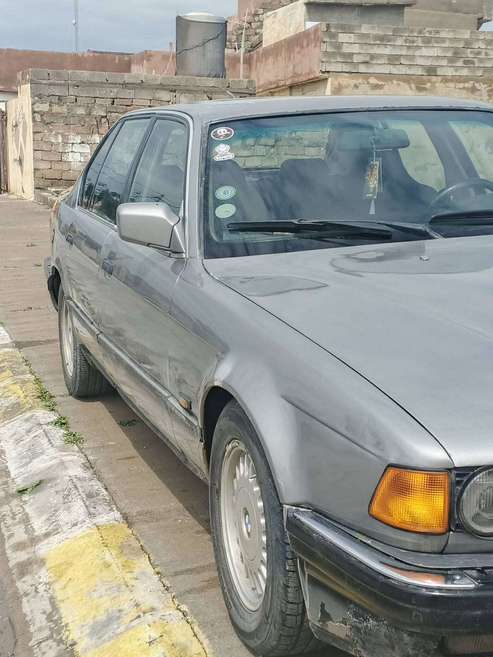 لبيع السيارة بي ام مكينه وحداديه جديد تخم تاير جديد باتري جديد السياره صبق حزام بدون حادث اشرط التحويل رقم كركوك لماني سنويه عضم عاج مشروع وطني السعر 35 وبيها مجال (***********)
