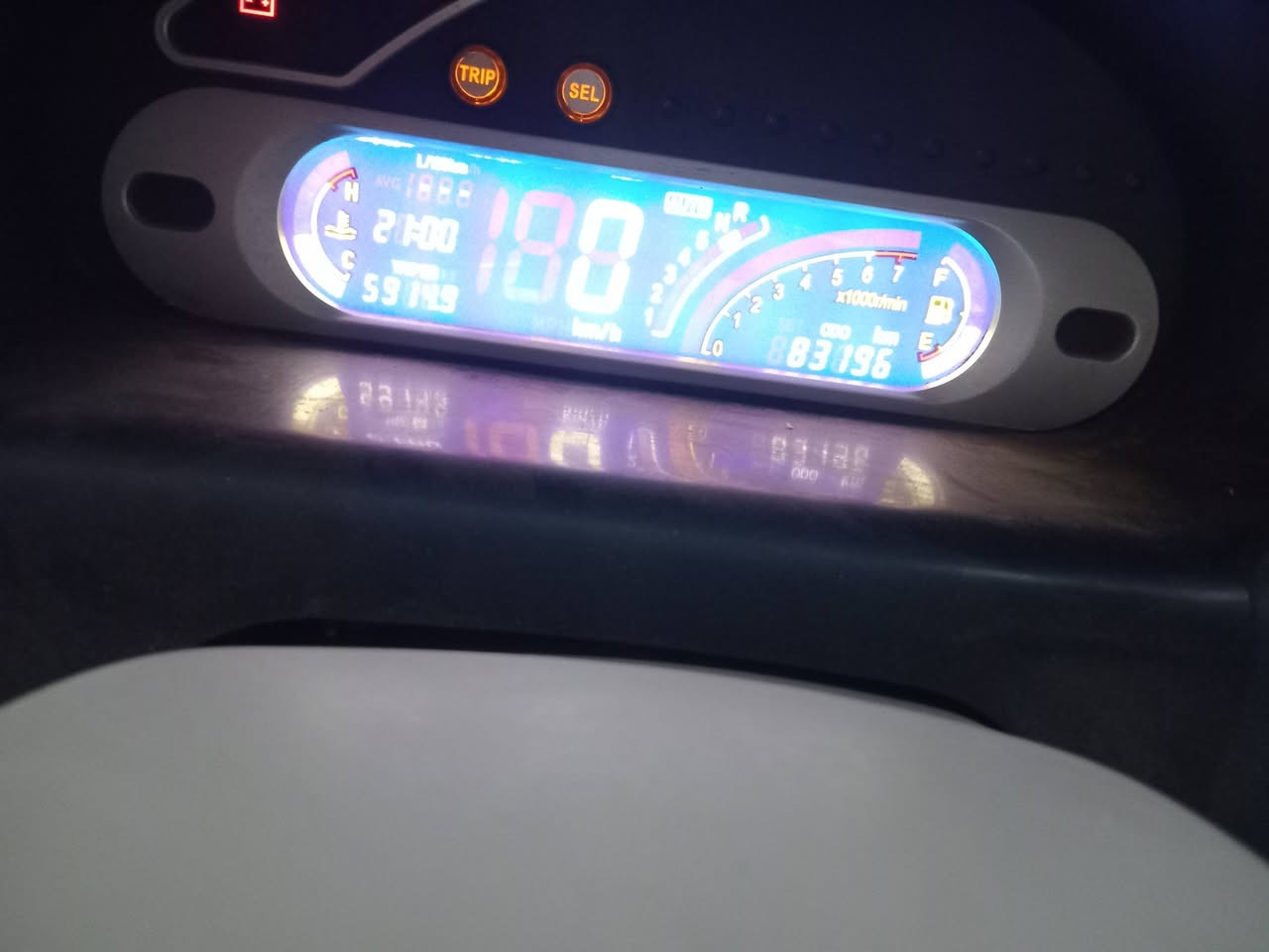 سلام عليكم للبيع كيو كيو موديل ٢٠١٣ بغداد بسمي سياره داخله نضيف لاضربه ولا صبغ سياره بلاديه كيراوتو تبريد شغال مكينته ٤ سلندر مكانه زعفرانيه عارضه ٣٣ للاتصال ***********
