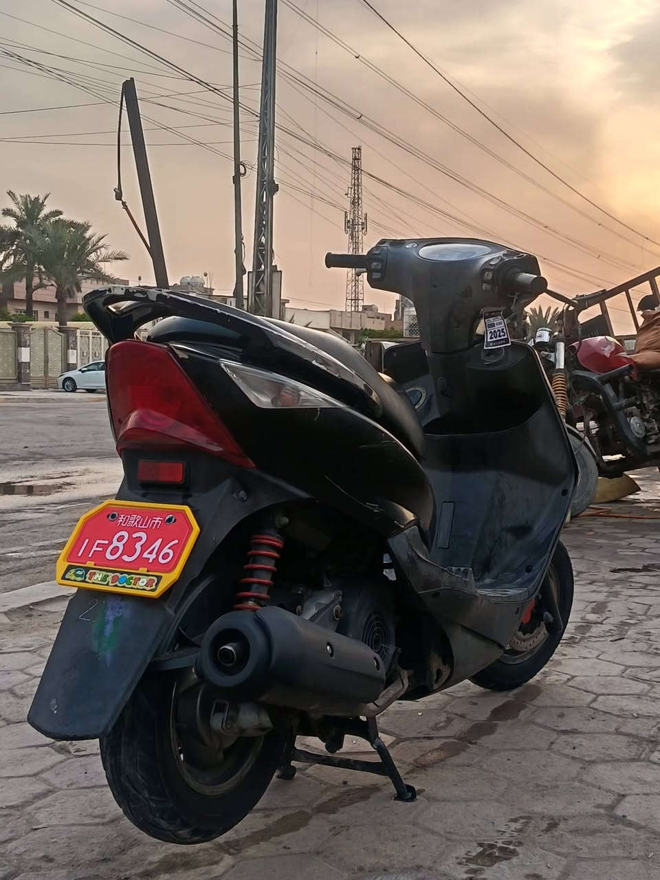 السلام عليكم دراجه ماكس ثعلب مكينه خرسه متسمعلها صوت شلعه ومعدل تخبل معدلها 120 كهربائيات ڪلها شغاله سلف هندر نكره بكل وقت كفرات بلاديه ختم واحد ويا الشاصي كيج بانزين و سرعه شغال قفل جنطه وستيرين وبانزين شغال بريك خلفي امامي وياها متفيس منل شركه السعر 650 وبيها مجال مكاني غزاليه رقمي *********** واتس❤
