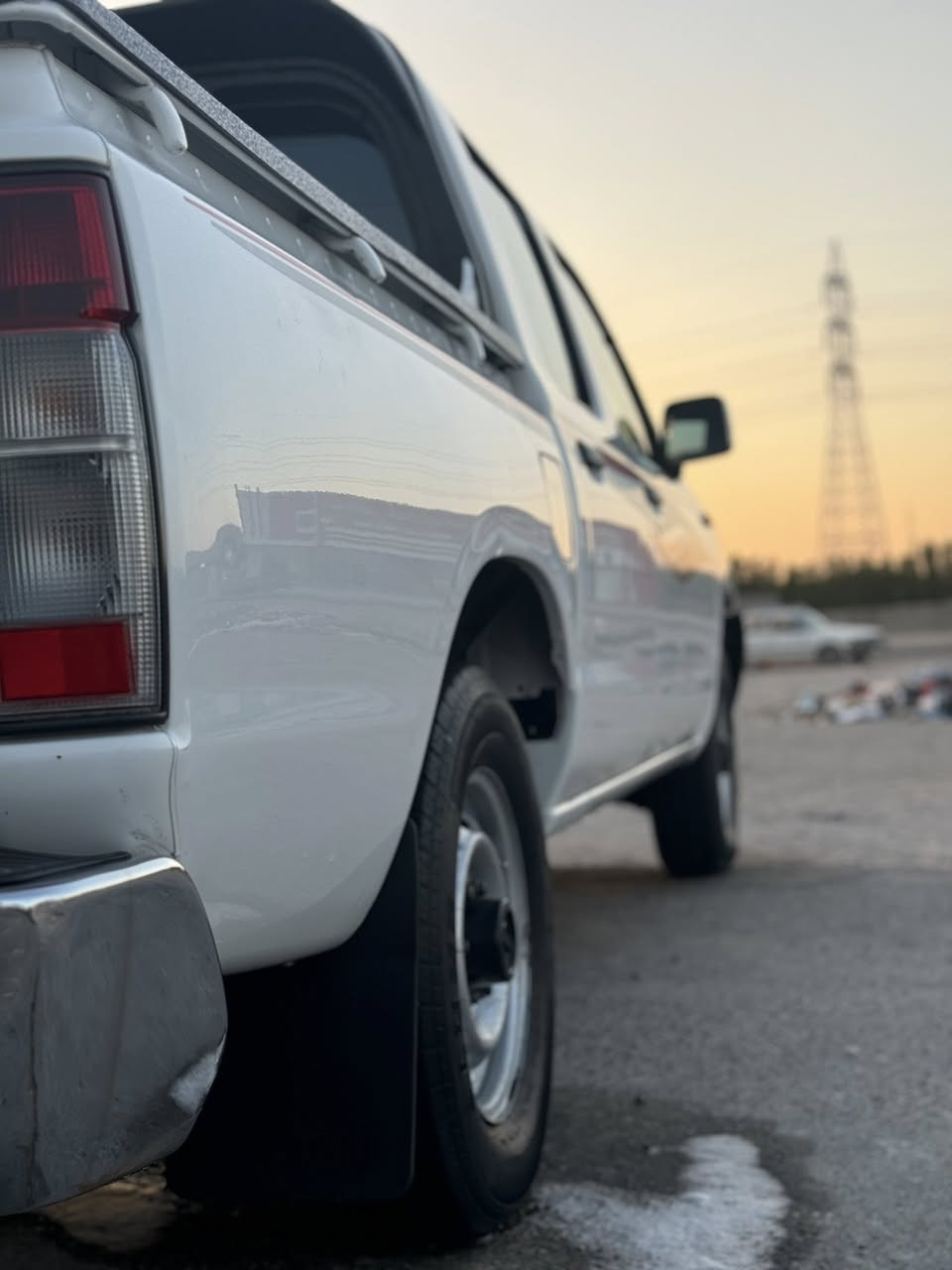 السلام عليكم للبيع نيسان شبوط 2012كفاله عامه ماشيه 175 ضربه صبغ تبديل مكينه حداده تبريد طخم تاير السياره جديده مانقاصهه برغي بسمي سنويه  لل28 رقم سليمانيه المكان البصره الزبير ‭٠٧٧٠ ٩٠٨ ٢٥٦٦‬
