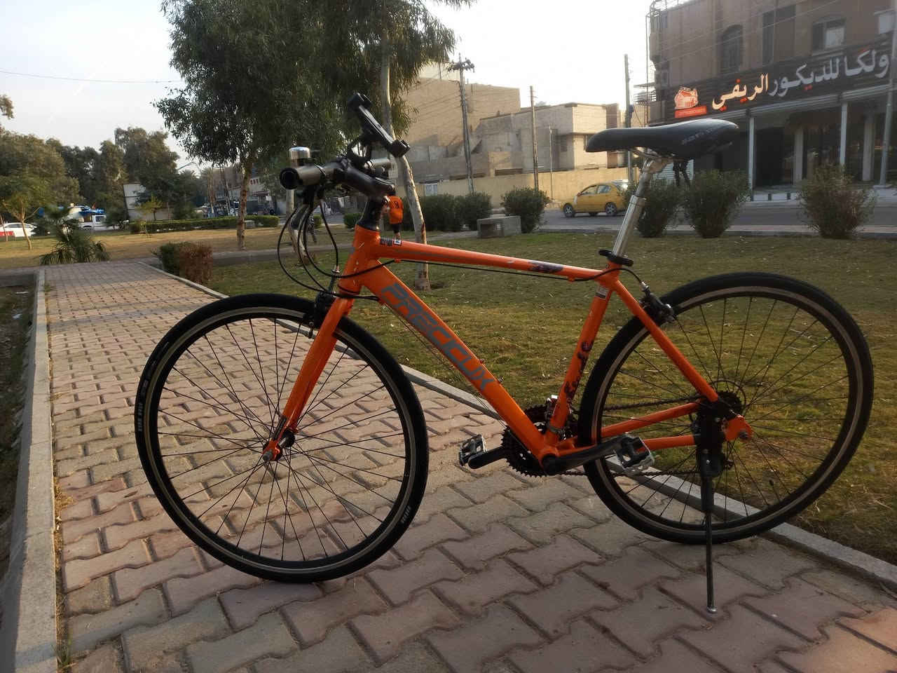 يا الله يا رزاق
سلام عليكم 700c للبيع او للمراوس
١)لشة المنيوم مضلع برتقالي حجم M 

٢)سستم شيمانو بالكامل وشغال ٣×٧ عكرب تورني 

٣)تايرات حجم 700×28 أمامي HAKUBA كتان وجوب كندا 
وخلفي كندا جديد وجوب جديد اصليات 

٤)ويالة QUANDO  أمامي عدالتة ٩٨%والخلفي ٩٥% يعني شوية 

٥)بريكات شغالات فج فحمات خلفية جدد اصليات 

٦)بوري سرج دبل 

٧)وياه خفايف ستاند بايسكل وستاند تلفون وجرص 

سعر مطلوب ١٦٥ الف 
مكاني بغداد الكرخ 
***********
