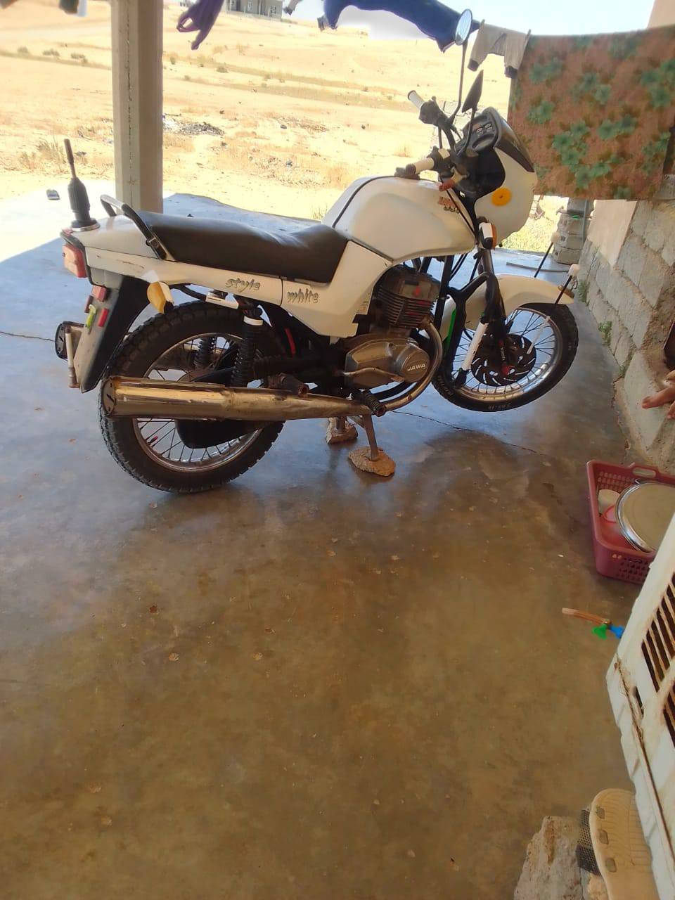 السلام عليكم جاوه للبيع موديل 2002 كهرباياتو كلها شقاله محرك خير من الله تايرات جدد السعر خاص رقم *********** مكاني كركوك الحويجه
