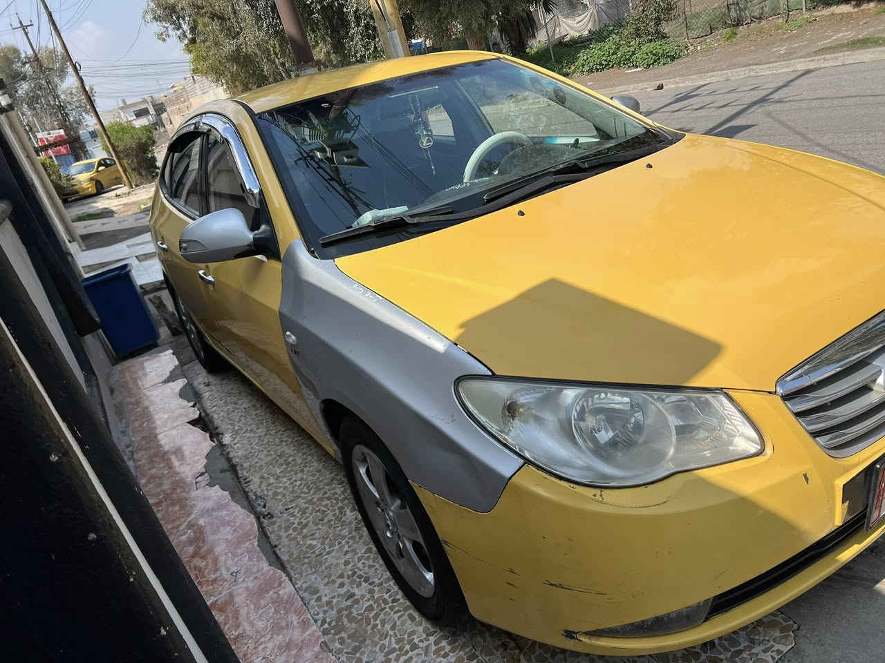 سلام عليكم 
أفانتي للبيع ما ترهم قسط 
٢٠٠٨ ديالي 
ضررها جاملغ مال النفر  وجاملغات الوره بيهن معجون 
مكينه وكير قبل شهر نزلتهن بيدي 
طخم وره والكدام قبل شهر عمرتو استيرن ادرام شفتات السياره طبه ما تحتاج بس ستر رب العالمين 
تبريد ثلج ❄️ 
كاربون بانزين بيها 
وبيها منضومه غاز حكومي 
السياره جاهزه وخير من الله 
سعرها ٩٣ عليها غرامه وعليها هيئة تنزل من حكها وبيها مجال 
*********** 
*********** 
اقره المنشور زين وبعدين خبرني 
غير متواجد عل فيس
