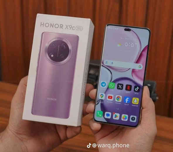 السلام عليكم للبيع هونر اكس سي جهاز شرط ذاكرة 256 رام 12+12 مستخدم شهر كارتون شاحنه كامل نضافه فول جهاز شرط السعر 310وبي مجال قليل للاستفسار الاتصال على ***********
