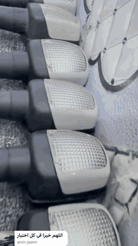 سلام عليكم يوجد لدينا شموع للكوسترات والسيارت الصغيرة والكبيرة  والسعر لقطعه 20 الف للاستفسار على الرقم *********** يوجد توصيل كافه المحافضات رقم الاسيا ***********
