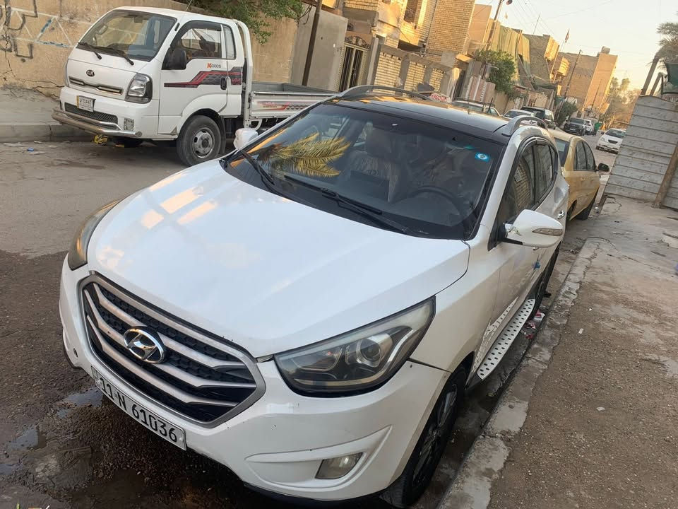 توسان ٢٠١٢  مكينه  وكير ٢٤٠٠ دوش  مكفولات 
السياره مال بيت الصور والسونار كدامك 
شاشة وكامرا  تبريد  فتحه تحكم ستيرن السياره خير من الله 
ماتعجبك علق بكلمه طيبه وعبر المنشور 
السعر ١٠٠ $
مكان بغداد  العبيدي 
رقم الهاتف ***********

لا تكلي شبيها السونار كدامك

مراوس حسب القناعه
