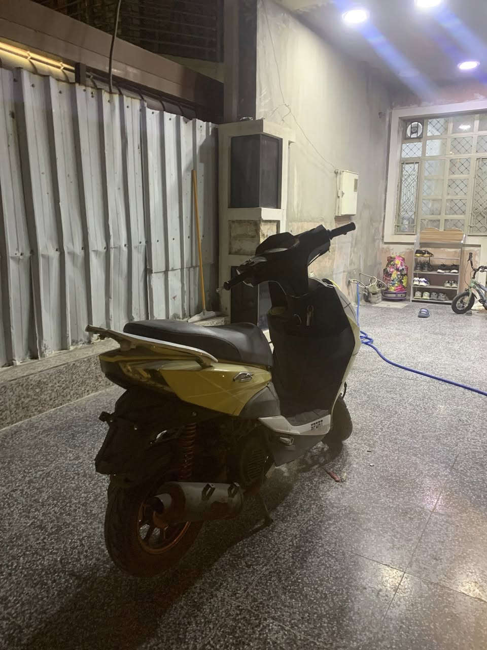 سلام عليكم 
اف اس للبيع فقط 
دراجه حلوه يحتاجلها شويه ترتيب اني تاركها شغاله هندر مكينتها بلاديه ممفتوحه ابد صدر امامي والخلفي رياضي
سعرها 250 قفل لتعاملني رجاءاً ولتحرجني وتحرج نفسك
مكاني بغداد حي الجامعة 
رقمي ***********
