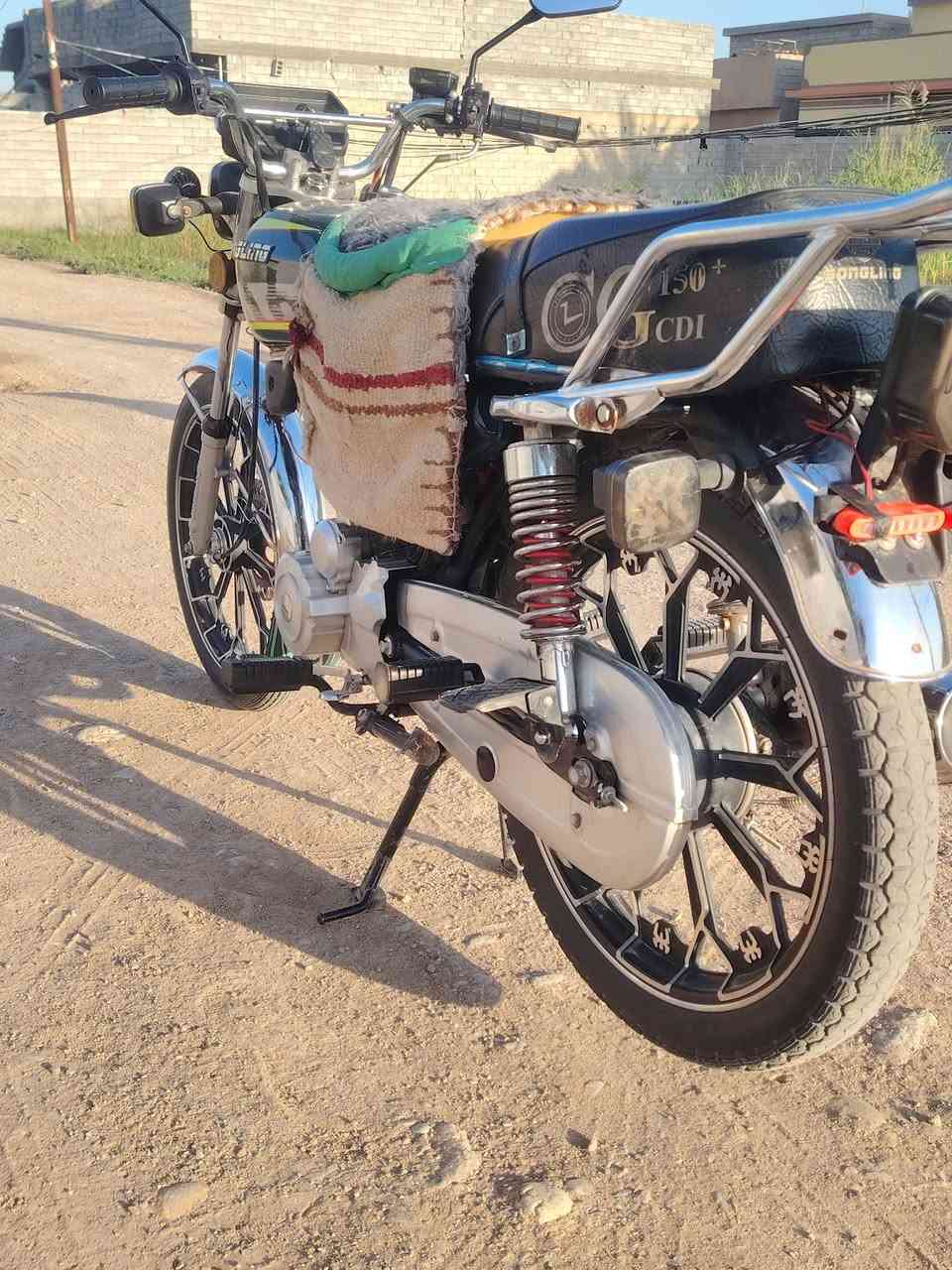 السلام عليكم
دراجه سيفان 24 كفاله
ورقة كرتونية
ما بيها اي نقص
صالنصة جعرة
للاستفسار الاتصال على الرقم
***********
