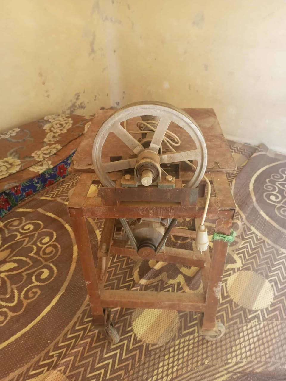 مكائن ثرم للبيع عدد 2حجم 32 وحده حجم 23 مامتواجد خاص لاتصال عل رقم تالي  ***********
