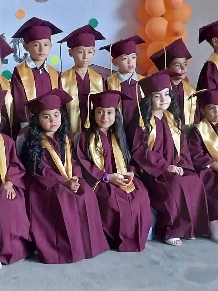 سعر طقم التخرج للأطفال ب25 الف كامل مع الطباعه ..
مرحبا بنات ..
بنات رفعوا المنشور للمدارس او للاصدقاء علمود الكل يشوف المنشور ..فضلا وليس أمرا 🌹🌹 ..
فتحنا حجوزات التخرج للأطفال سواء كان الطلب  مفرد او مجموعات .. 
😍 تمهيدي 
😍 روضة 
😍ابتدائي
متوفر توصيل داخل الديوانية مركز فقط 
للححز. المراسلة على خاص


**إذا كنت صاحب هذا الإعلان وتريد حذفه لأي سبب، رجاءا أرسل رسالة إلى الدعم الفني**