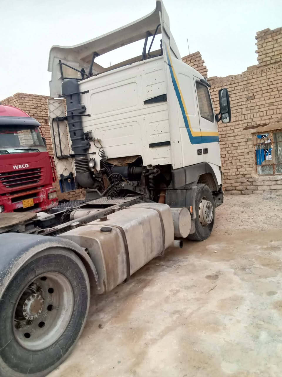 فالفو دكتورة للبيع رقم اربيل موديل 1996 سامرا اني مكلف بل نشر هذاصاحب السيارة ***********
