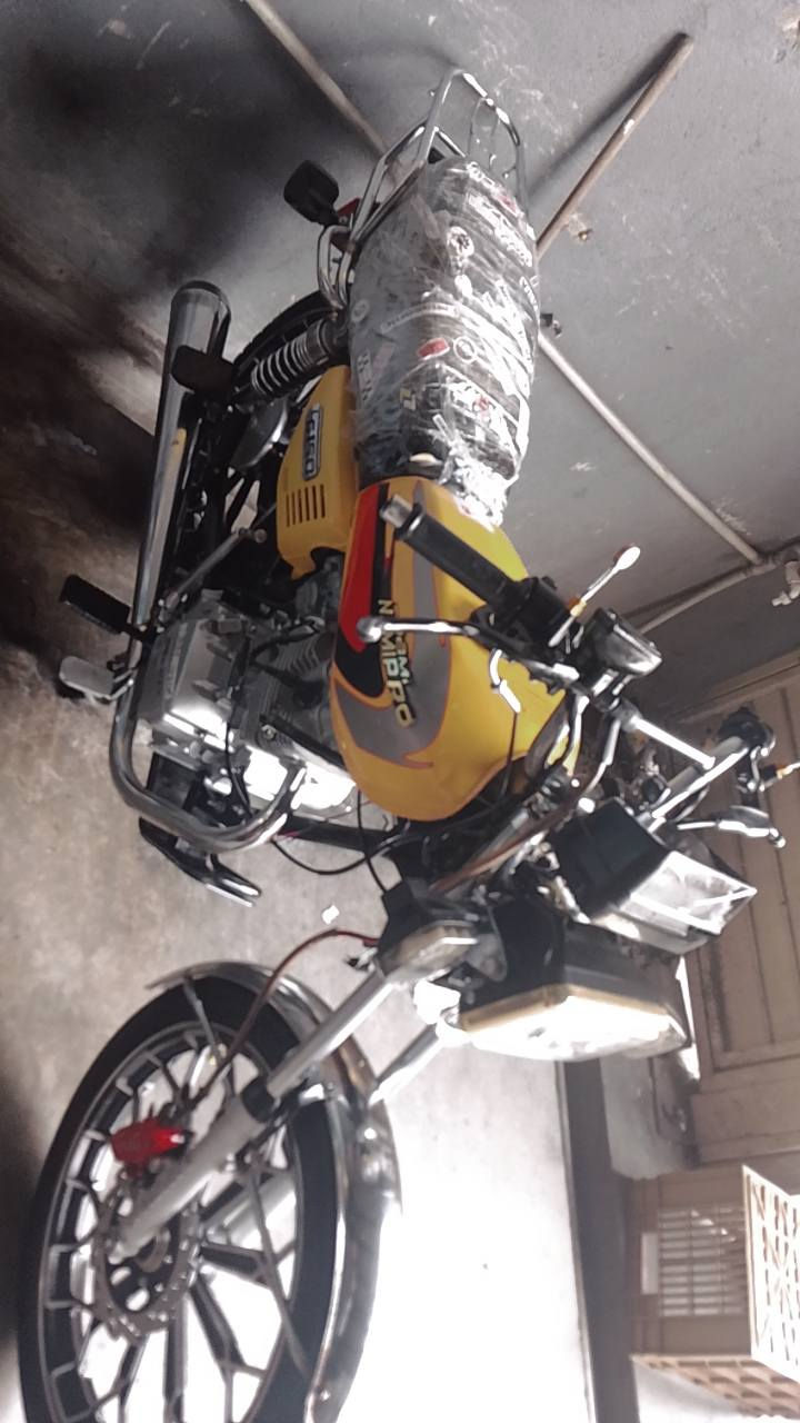 بسمیللە الرحمان رحیم
ساڤینی ٢٠٢٣
Saviny 2023
ئەم ماتۆڕەم بۆ هێناون بەشەرت مەکینە ١٥٠ ویل و تایە و تەنکی و کوشن گێچ و لایت تازەیە ماڵەکە نە ڕۆن ئەدا نە سەوتی تیایە نە دوکەڵ ئەکا سعری ٤٢٠ هەزار معامەلەیەکی برایانە ، 💛 السليمانية, العراق


**إذا كنت صاحب هذا الإعلان وتريد حذفه لأي سبب، رجاءا أرسل رسالة إلى الدعم الفني**