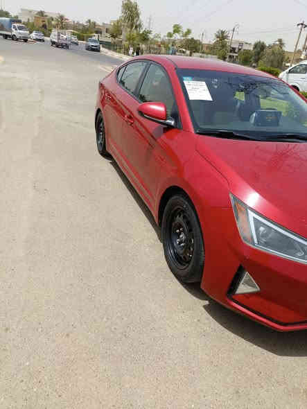 سلام عليكم النترا امريكي كلين موديل 20 سياره بسمي نص فول كير ATبلادي مكينه 2000 دوش شرط السونار سياره كلها بلاده العنوان بغداد البياع ماشيه 81مايل السعر 150وبيها مجال رقم التليفون ***********
