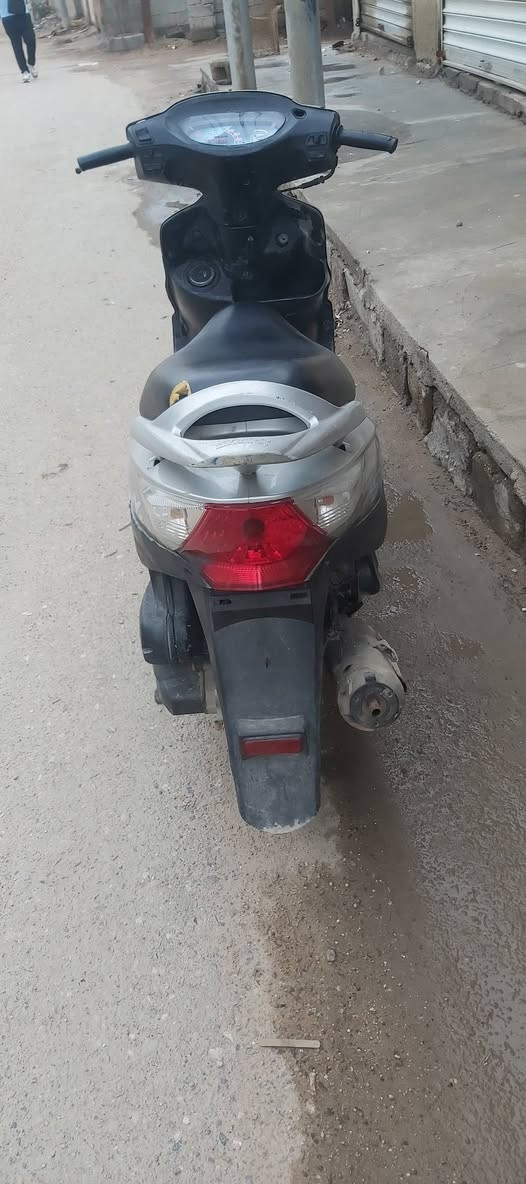 سلام عليكم  كامكو نوزل 140 دراجه نكرت سلف لا صوت ولا تبخر بكاني كرمت علي متواجد واتساب  وعلا الخط ***********
