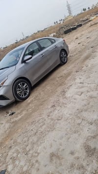 سياره البيع فورتي موديل ٢٤ أمريكي بيه جاملغ وبنيد  حله السعر خاص ٠٧٨١٧...