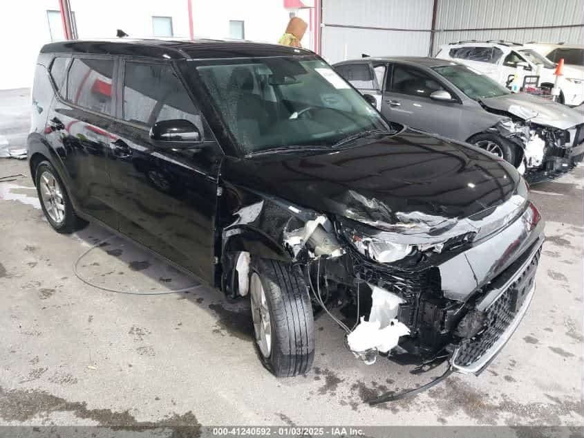 سلام عليكم كيه صول موديل 2023صور الحادث موجودات ويصور سياره كلش جديده ومابيه يدواخل سياره ماشيه 94مكينه 2000دوش سعر 140 ووبيه مجال رقم بغداد جديد ***********
