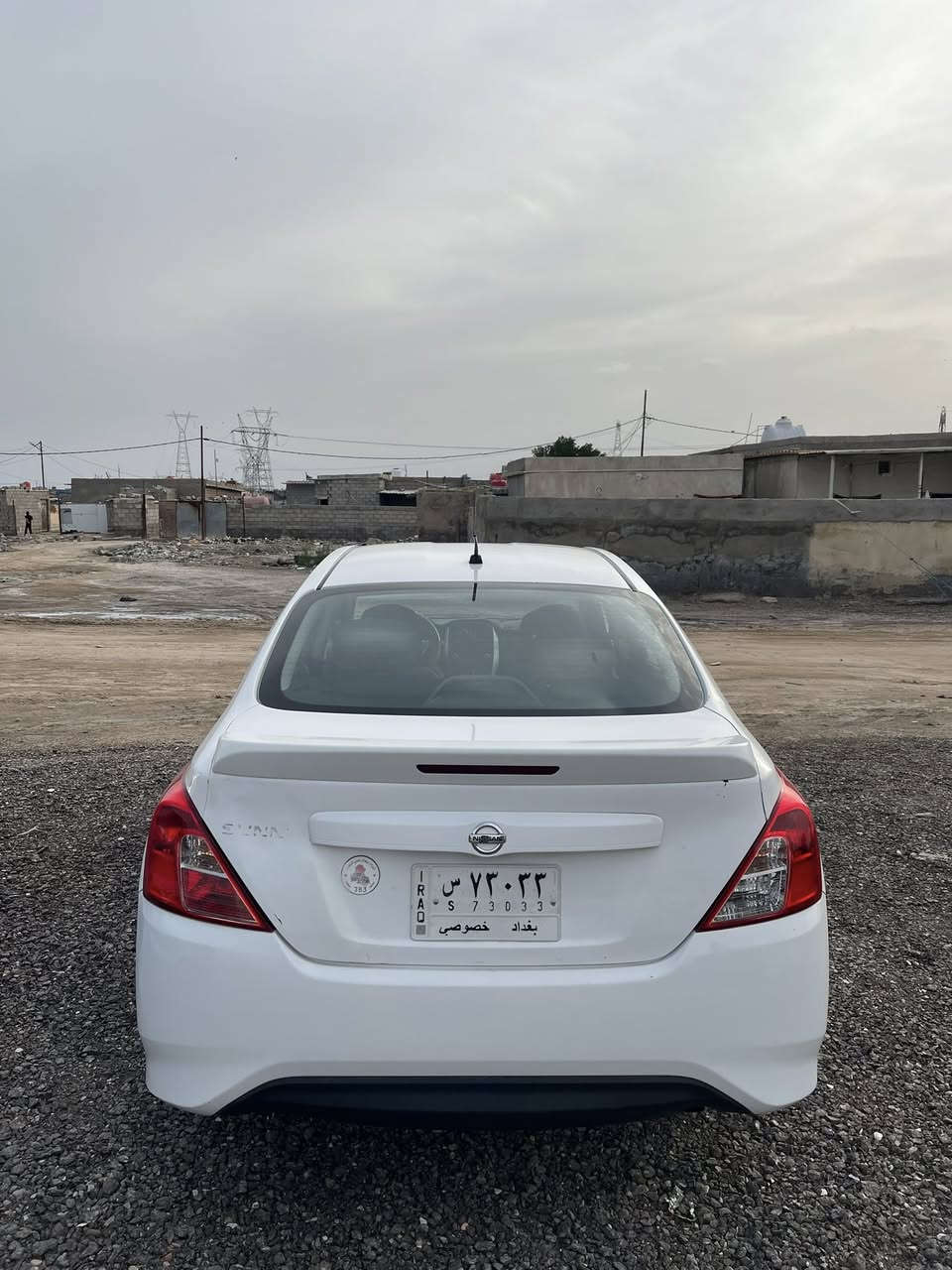 السلام عليكم 
نيسان صني 2023 مصري اقصاد رقم بغداد
استقطاع مباشر 
سياره جديده وجاهزه من كلشي 
بيها بارد بلجنطه بس والدعاميات مبدلات 
السعر 100$ (شده) وبيها مجال 
مكاني بصره القبله 
للاستفسار ***********

