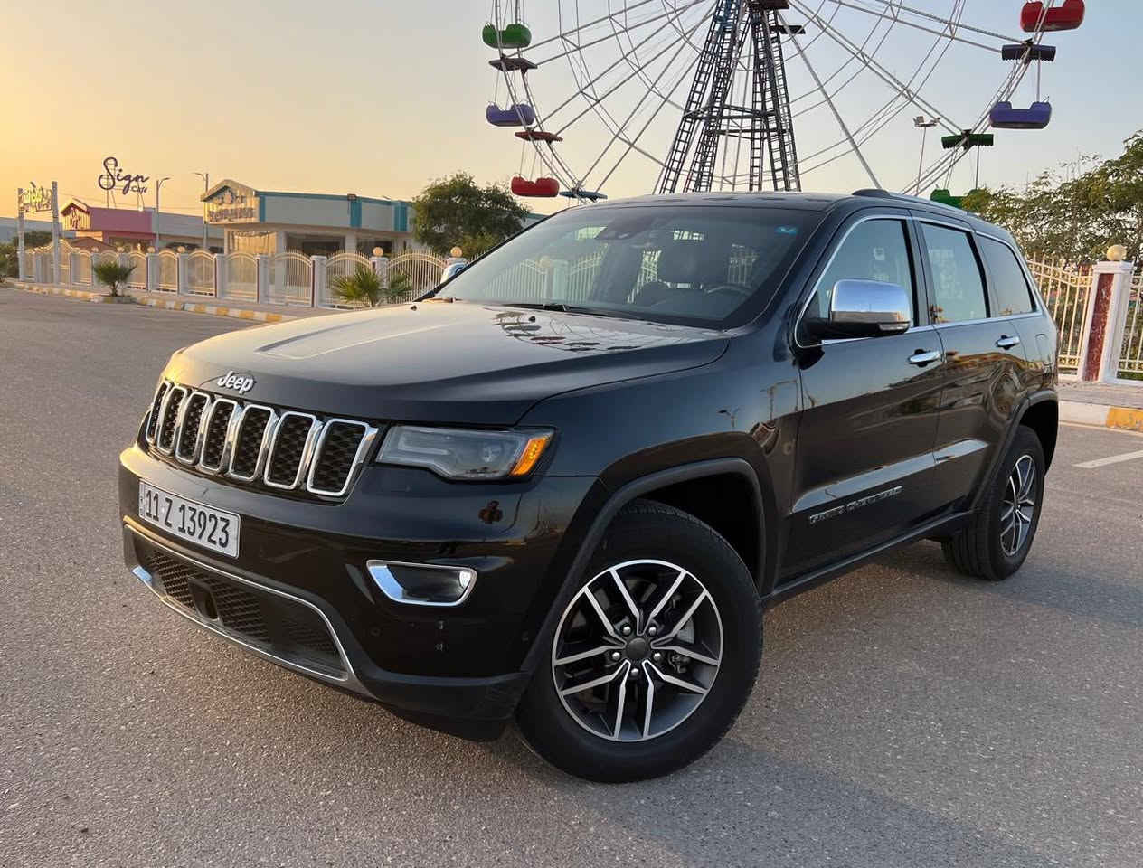 السلام عليكم للبيع
2022 jeep grand Cherokee limited 
2022 جيب جراند شيروكي لمتد

محرك 3,600 V6

المواصفات وكل المعلومات عن السيارة مذكورة بالفيديو 

صورة السونار من ضمن الصور 

السعر المطلوب 27,500 $ 
 
اي استفسار الاتصال على ***********
