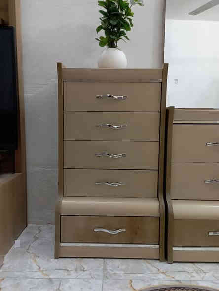 غرفه تركي للبيع نظيفه كلش السعر 600 وبيه مجال المكان بابل قرب مجسر الثوره م ***********
