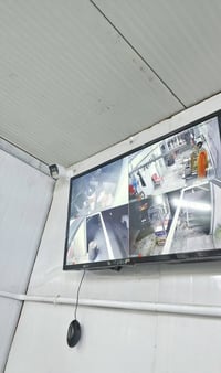 ٤ كاميرات • شاشة بلازما • قصابة الجزيرة