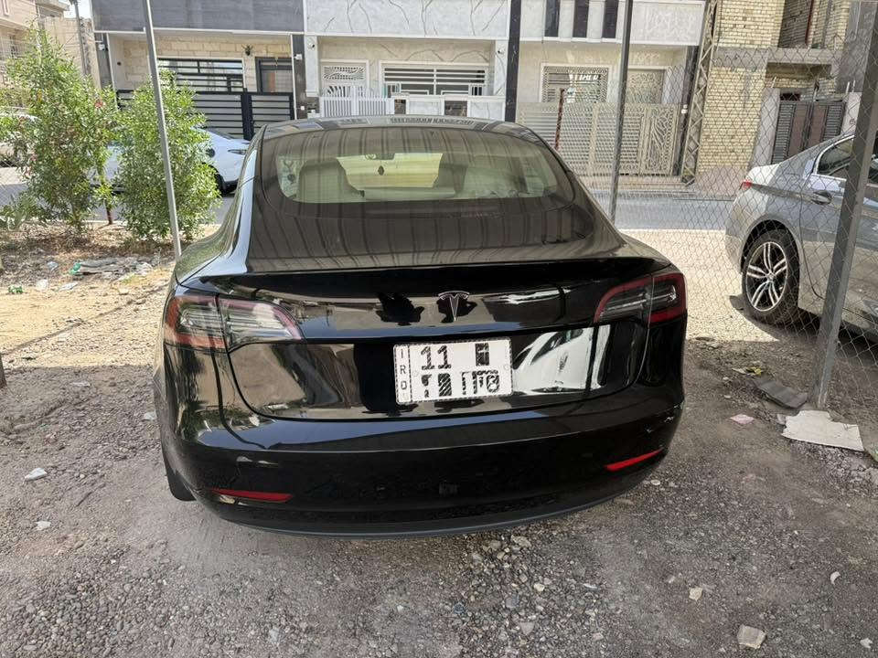 تسلا3 
موديل 2023
تك ماطور 
اون لاين 
رقم بغداد 
السعر 135 
***********
