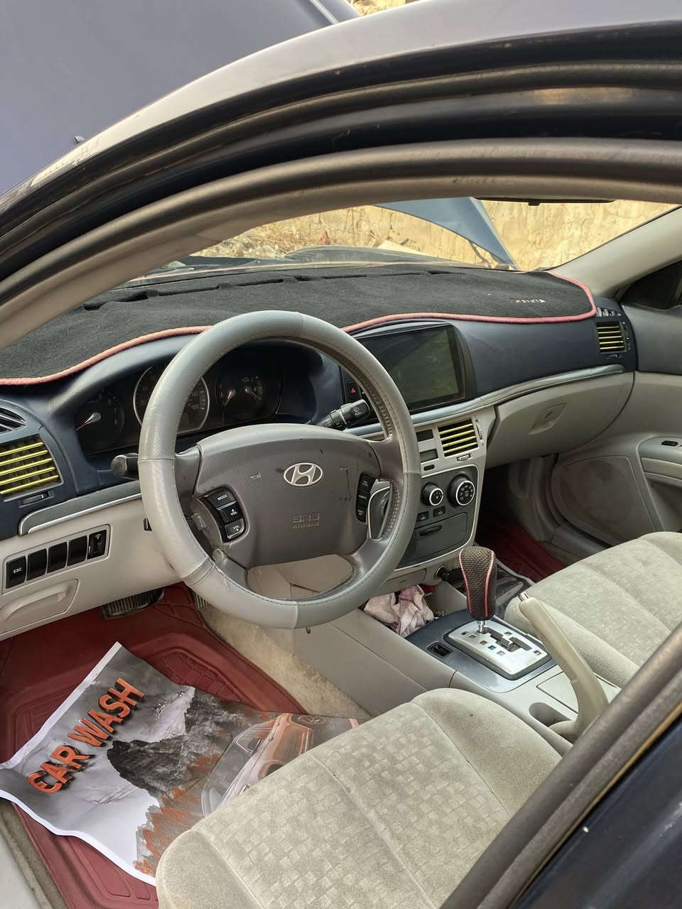 أسلام عليكم سوناتا للبيع موديل 2007 محرك V6 سلايت روف سياره مكفوله كفاله عامه صبغ الباب فقط سياره رقم بغداد دولي بسمي سياره نضيفه تخم تاير جديد حداديه نضيفه سياره جاهزه عنوان بغداد العبيدي 
الاتصال *********** سعره 93 وبيه مجال اخوان اني مكلف بنشر
