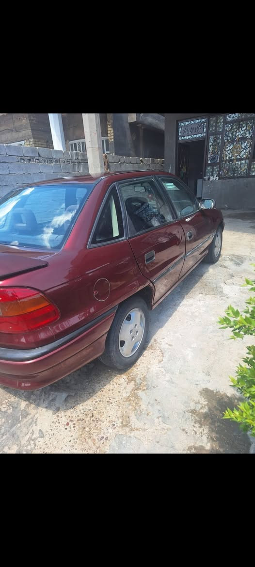 السلام عليكم  
سيارة للبيع اوبل استرا موديل 95
اصل تبريد مكينة 200رقم كربلاء سيارة حلوه مال جناي دواخلهة جديدة كير اوتوماتيك غير متواجد على الفيس اتصال على هاذ الرقم لو واتساب***********
