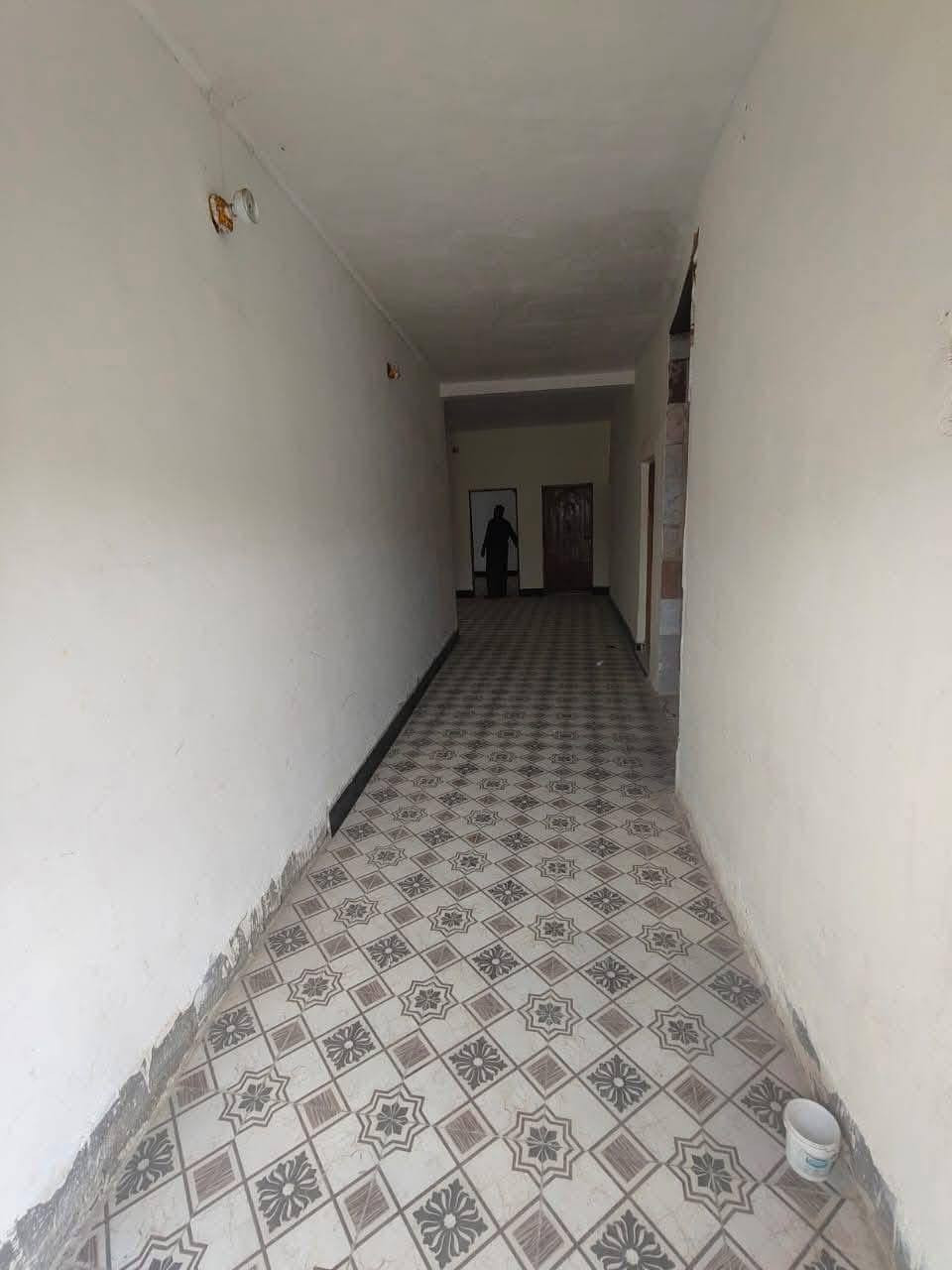 #يالله (اللهم صل على محمد وآل محمد)

#بيت زراعي 200 متر للبيع

#البناء بلوك كهربائي عكاده 👈يحتوي على ثلاث غرف وصاله وإستقبال ومطبخ وحمامات خارجيه وداخليه بيت نظيف ومرتب👍

#العنوان ناحية أور (السديناويه) شارع المستوصف قرب المدرسه الصينيه الجديده ✅

#السعر بلاش ب 43 وبيه مجال قليل بيع سريع ومستعجل 💸

للإستفسار الإتصال على الرقم ***********
