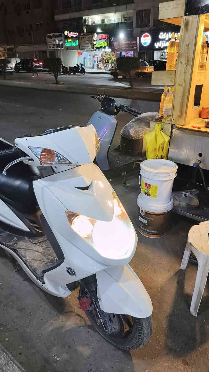 سكنس فحل اخت جديده دراجه كليش ماناقصها دراجه شعله ومعدل حلو سعر دراجه 750الف مكاني كراده شارع الصناعه ***********
