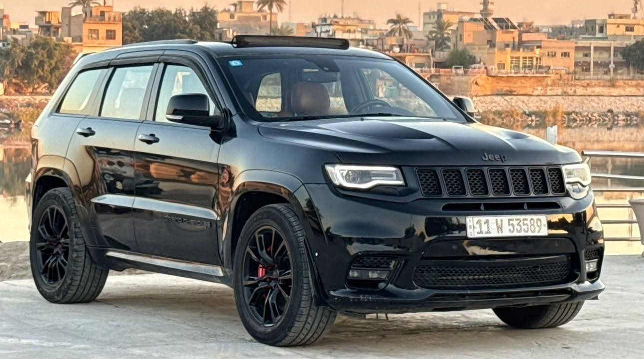 سلام عليكم 
جيب SRT 2020 خليجي محرك 8 سلندر 6400 ماشية 55 الف فول مواصفات 

بنوراما /جنطة كهرباء /شاشة كبيرة/ رادارات /حساس امامي خلفي/ كشنات جلد مشمشي /كشنات تدفئة وتبريد/ 3 شاشات /كتات/ انضمة قيادة/ شاشة الكترونية/ كير شفتات بالستيرن/
 السيارة مغلفة PPF بيهة بين البابين من جوة صبغ فقط كما موضح في السونار 

عنواني البغداد الكاظمية
للاستفسار: ***********
