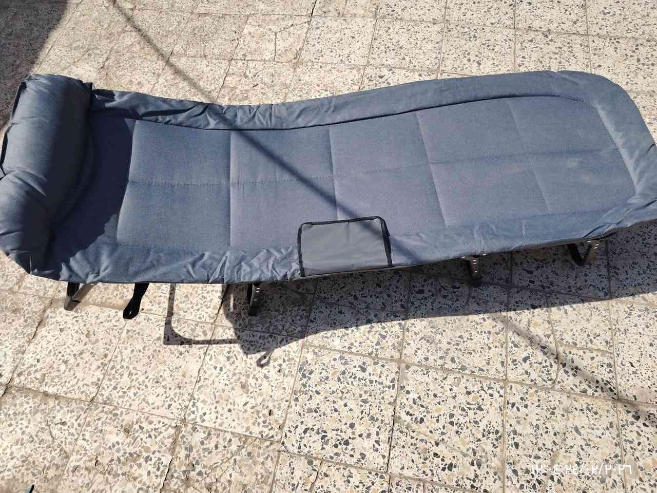 حقيبة سفر الحجم الكبير ام القفل السري  بيها كسر  بسيط مثل ماموصحه لون أبيض وايت  وتوجد حقائب أخرى 
بقية البضاعه اسعارهم تحتهم


**إذا كنت صاحب هذا الإعلان وتريد حذفه لأي سبب، رجاءا أرسل رسالة إلى الدعم الفني**