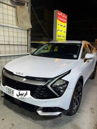 عيدكم مبارك سبورتج 4x  موديل 23  السياره بدون حادث بدون ايرباك  فقط تب...