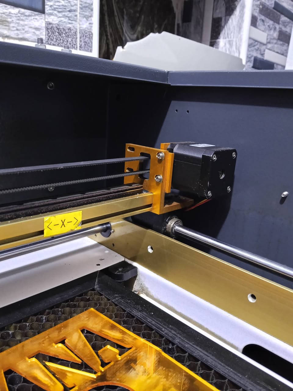 السلام عليكم
ليزر co2 
مساحة العمل 60 في 40
طبلة متحركة تصعد وتنزل 
تيوب 90 W
مكينه خير من الله نظيفة
 وكلشي مامبدل بيها 
......................................
مكبس حراري قياس 60 في 40
مستخدم اقل ال 20 مرة 
.....................................
كتر بلوتر جهاز نضيف
ومامستخدم هواي
افضل نوعيه بالسوك 
....................................
عنواني نجف موجود واتساب
*********** 
*********** 
#ليزر #طباعة_حرارية #طباعة #كتربلوتر
