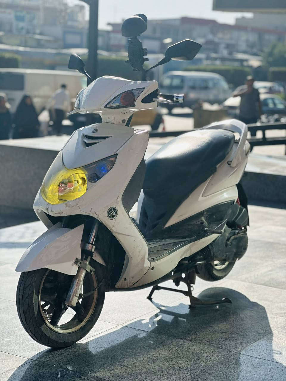 سلام عليكم
دراجه سكنس فحل للبيع اكفلك كفاله عامه عل محرك برغي ممفتوح الدراجه الله شاهد منزلهه قبل شهر ونص اوراقهه اصوليه وبيهه ضربه بل بجم 
السعر ١٢٠٠ وبيهه مجال 
رقمً الاتصال ***********
