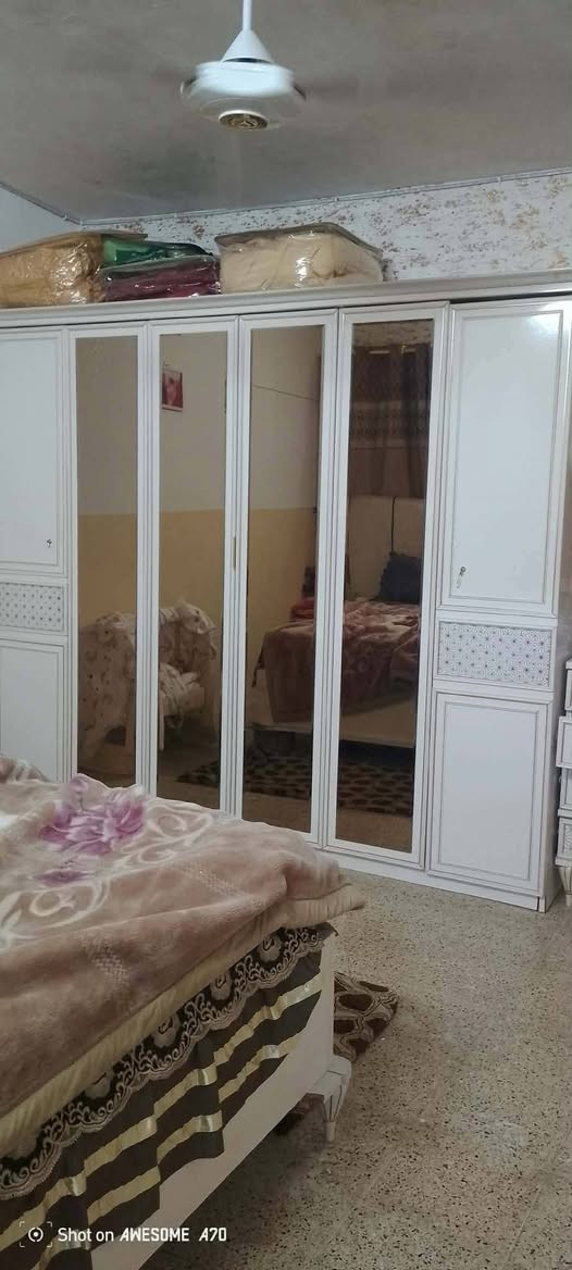 غرفه نوم للبيع استخدام قليل خشب اصلي السعر 600 
العنوان الهرمات شارع 60 
***********

