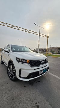 بيع مستعجل   سورنتو 2022 خليجي مكفولة 4 سلندر  ماشية 40الف كيلو  كفالة...