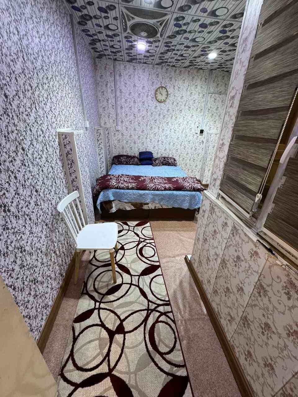 سلام عليكم تتوفر شقة مؤثثة جديدة للايجار مؤثثة جاهزة غرفة و صالة و خدمات تصلح سكن او مكتب تجاري  كرادة داخل مجاور مطعم فيتامين فرع مقهى الرواد اذا تفيدك اتصل اني ابو الملك للاتصال مع المالك مباشر ( بدون دلالية ) ***********/*********** سيد علي الحسيني
