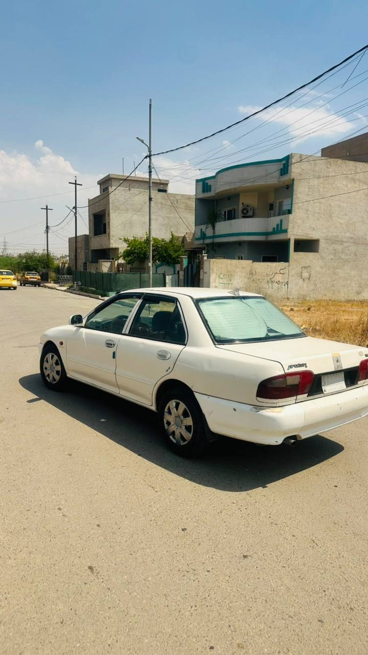 السلام عليكم
براتون ويرا موديل 2002
بسمي تحويل مباشر 
محرك 15 كير عادي 
محرك كير شرط 
تبريد ثلج🥶 كهربائيات شغالة 
دوشمه سيارة جاهزه ما تصرف عليها
بدون ضرر
السعر 52 بيها مجال 
***********
