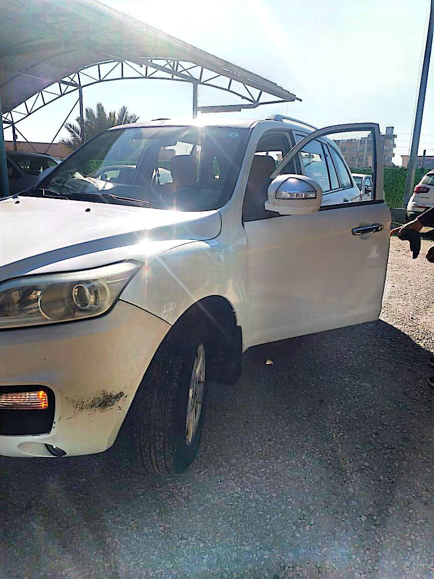 السلام عليكم..
ليفان x60 2016 رقم انكليزي مثنى سنويه 2029 بأسمي السياره مكفوله من الظربه والصبغ  كير عادي   المكينه لاتبخير ولاتنقيص شرط تبريد تدفئه سياره ابلاد تخم اطارات جديد 5 ويل كب السعر المطلوب 72 وبيه مجال بسيط العنوان ديوانيه المركز الاتصال على الرقم ***********
