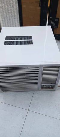 مكيف كري جديد  مكيف كري جديد  السعر 325 الف  07759851143