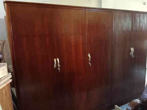 للبيع غرفه صاج احطاطه سعرها 450 وبيها مجال العنوان سامراء جبيريه الثانيه مقابل  جبيريه الثالثه شارع الحدادين للاستفسار ***********
