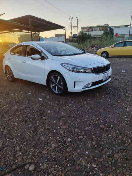 سيراتو موديل 17 ايراني مكفوله ماعده شبر بل باب ال خلف السايق بارد فقط ماشيه 100
المكان بغداد
السعر 155 وبيها مجال
***********
