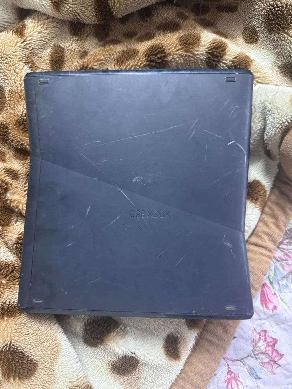 سلام عليكم شباب عندي Xpoxللبيع نضيف اي عطل مابي ويا جوستكات اثنين وشاحنات اثنين ولعبات185 لعبه ولمس360 Xpoxلنعنوان الكاضميه حي الحسين ولسعر خاص وبيك خير وتدلل لرقم ***********
